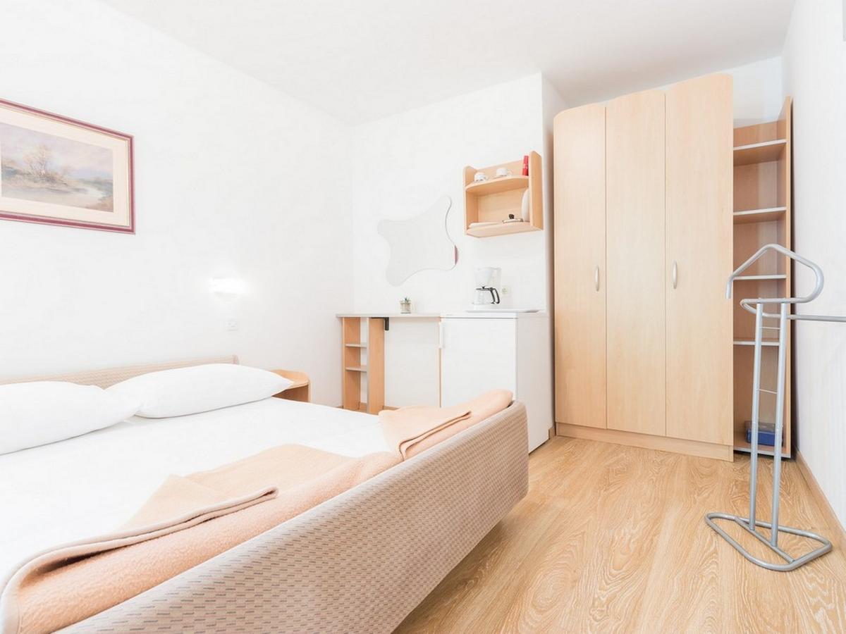 Apartments & Rooms Nikica บัชกา ภายนอก รูปภาพ