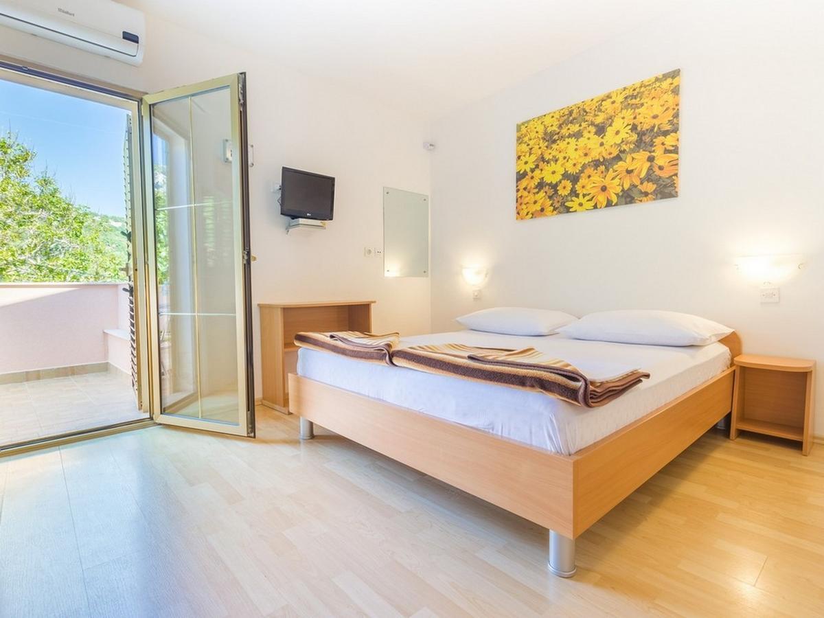 Apartments & Rooms Nikica บัชกา ภายนอก รูปภาพ